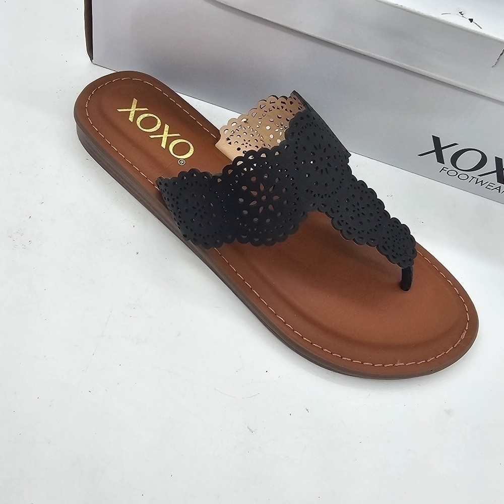XOXO Rally Floral Cutout Thong Sandals Black Size 6 - Picture 4 of 8